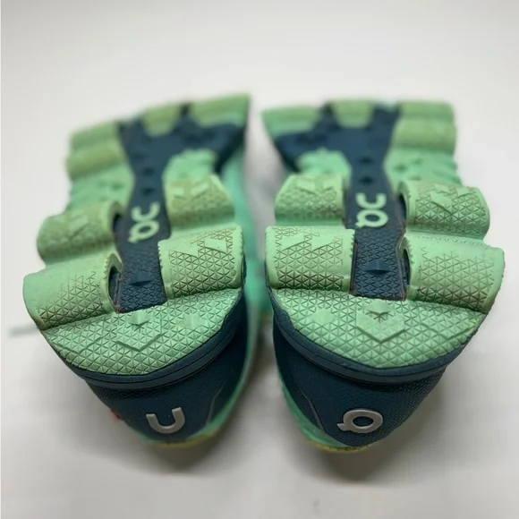 On Running Venture Women'sAthletic Shoes size 8.5 - Picture 8 of 9